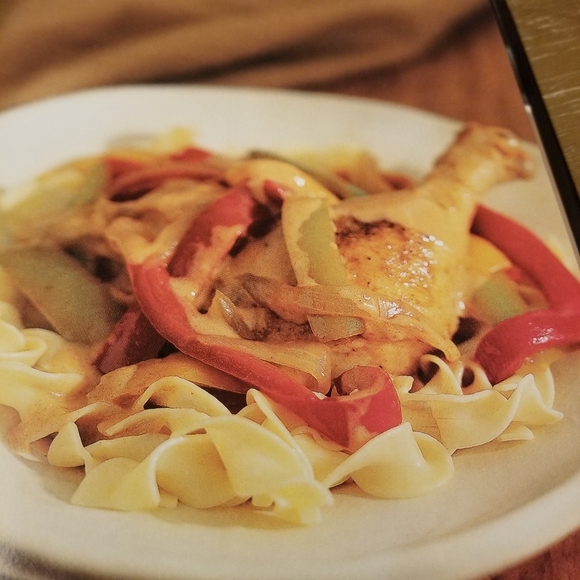 COPY - Williams Sonoma collection chicken cookbook 2001 - Picture 6 of 7